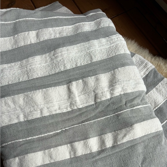 Woven Cotton Bedspread - Picture 5 of 5